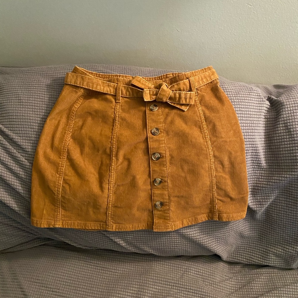 American Eagle Fall skirt!